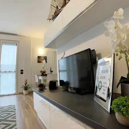 Chic Apt Near Piazza Duomo, Milan Appartement *
